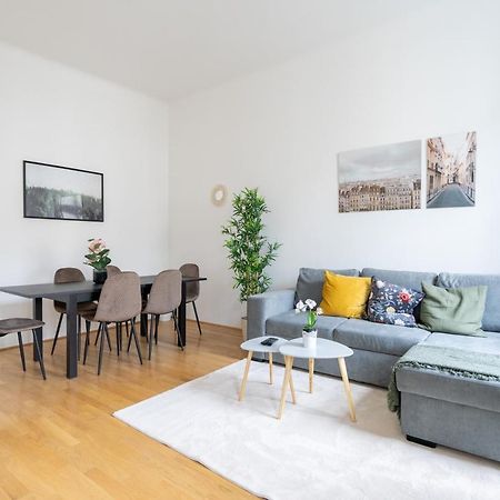 Central Two Bedroom Apartment Відень Екстер'єр фото