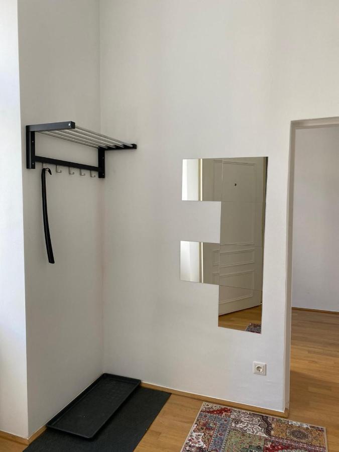 Central Two Bedroom Apartment Відень Екстер'єр фото
