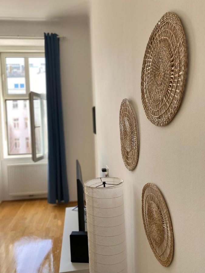 Central Two Bedroom Apartment Відень Екстер'єр фото