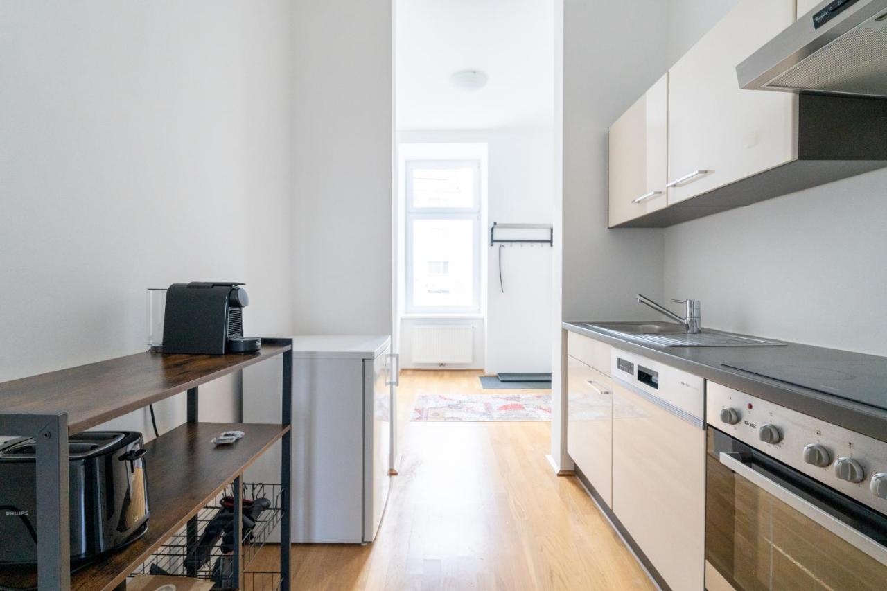 Central Two Bedroom Apartment Відень Екстер'єр фото