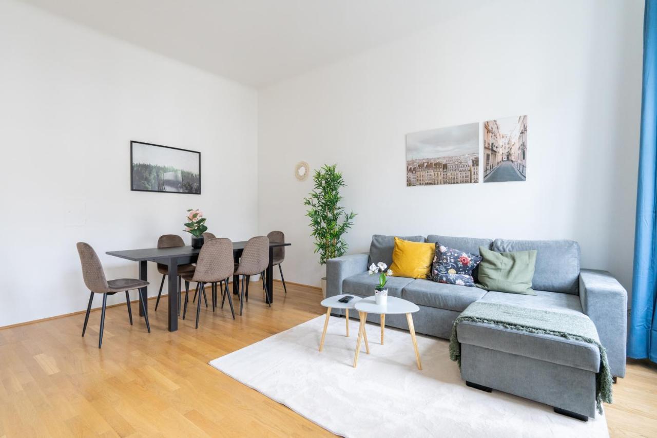 Central Two Bedroom Apartment Відень Екстер'єр фото