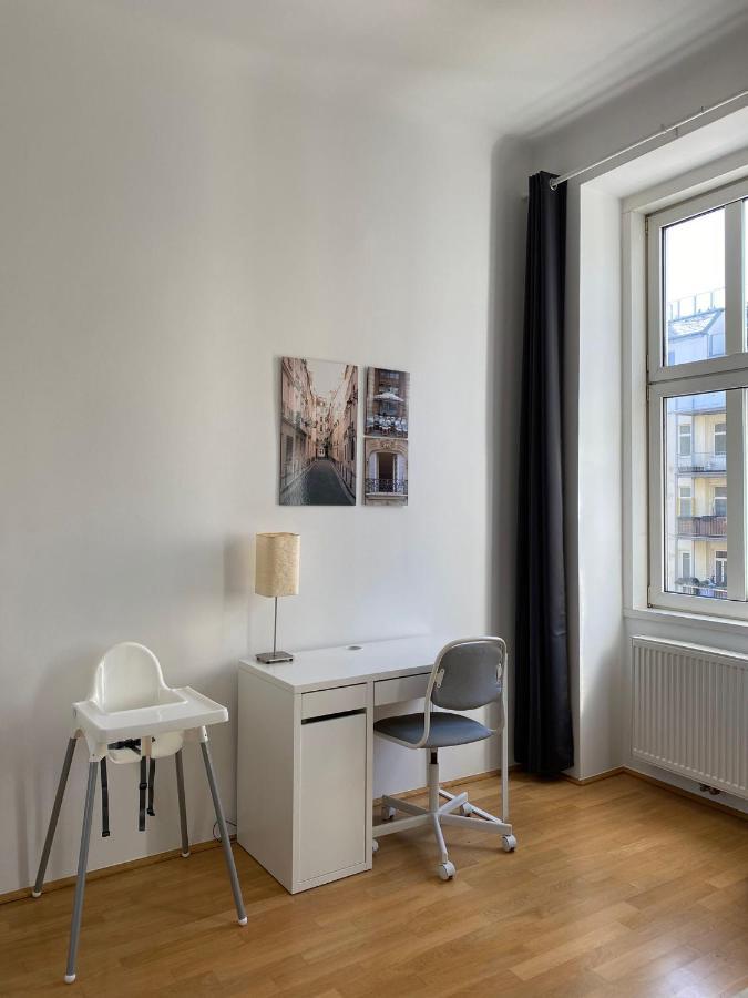 Central Two Bedroom Apartment Відень Екстер'єр фото